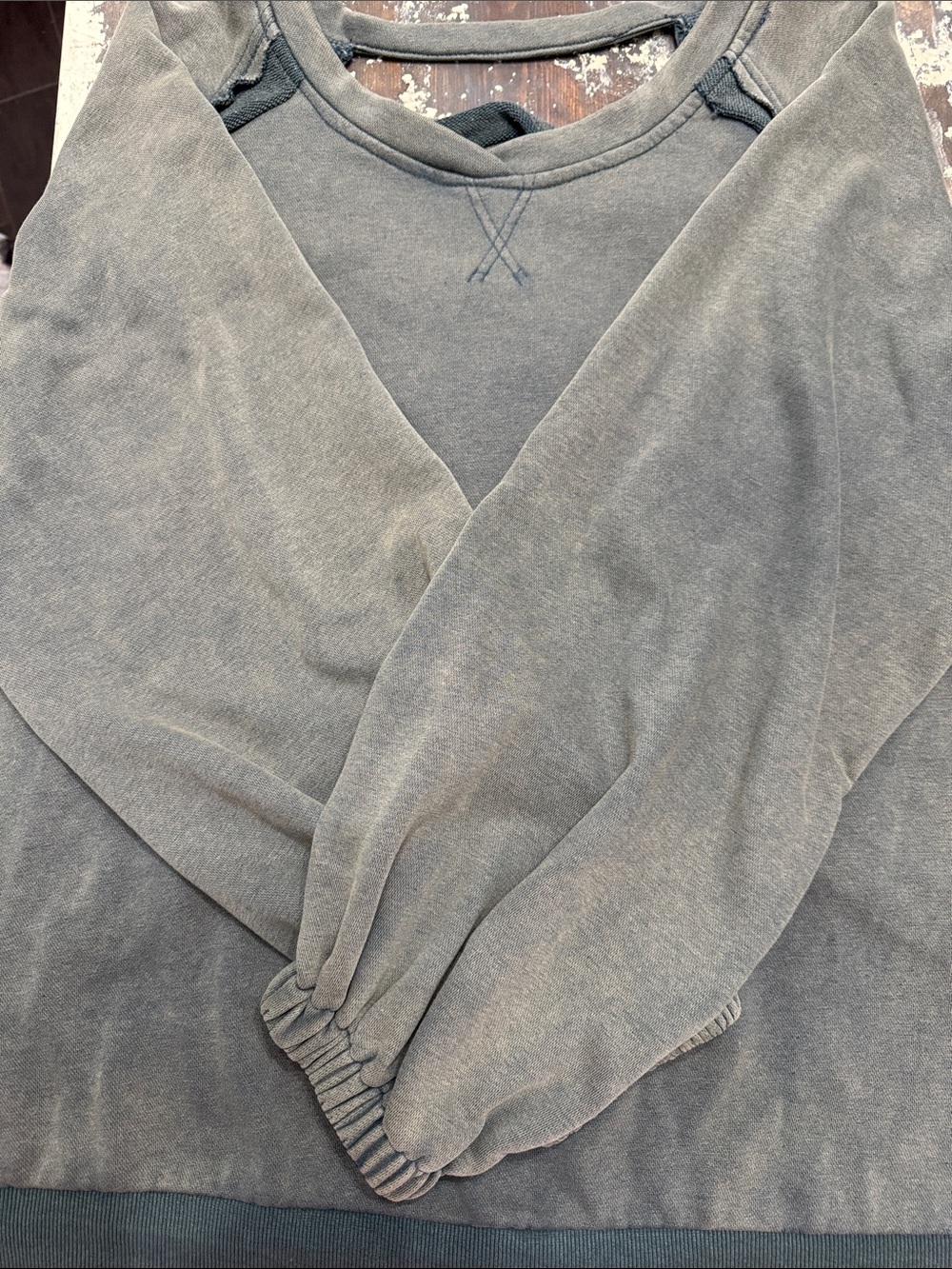 POL Washed Olive Green Balloon Sleeve Women's Sweatdhirt